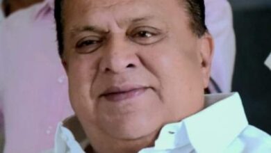इधर उधर की बात मत कर काफीला कैसे लुटा ये बता मुश्रीफांचा पाटलांवर पलटवार