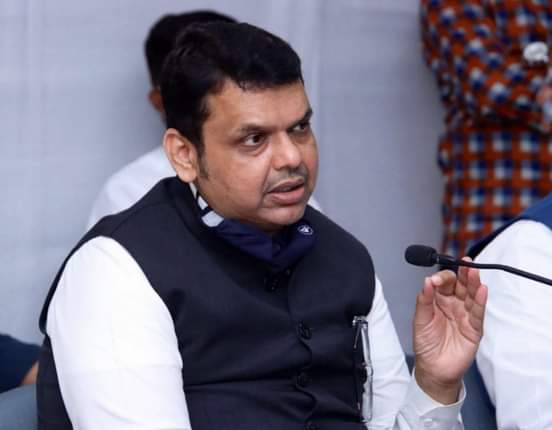 सातारा जिल्ह्याची परिस्थिती गंभीर- देवेंद्र फडणवीस