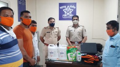 शिवसेनेकडून अलंकार पोलीस स्टेशनला सुरक्षा किट