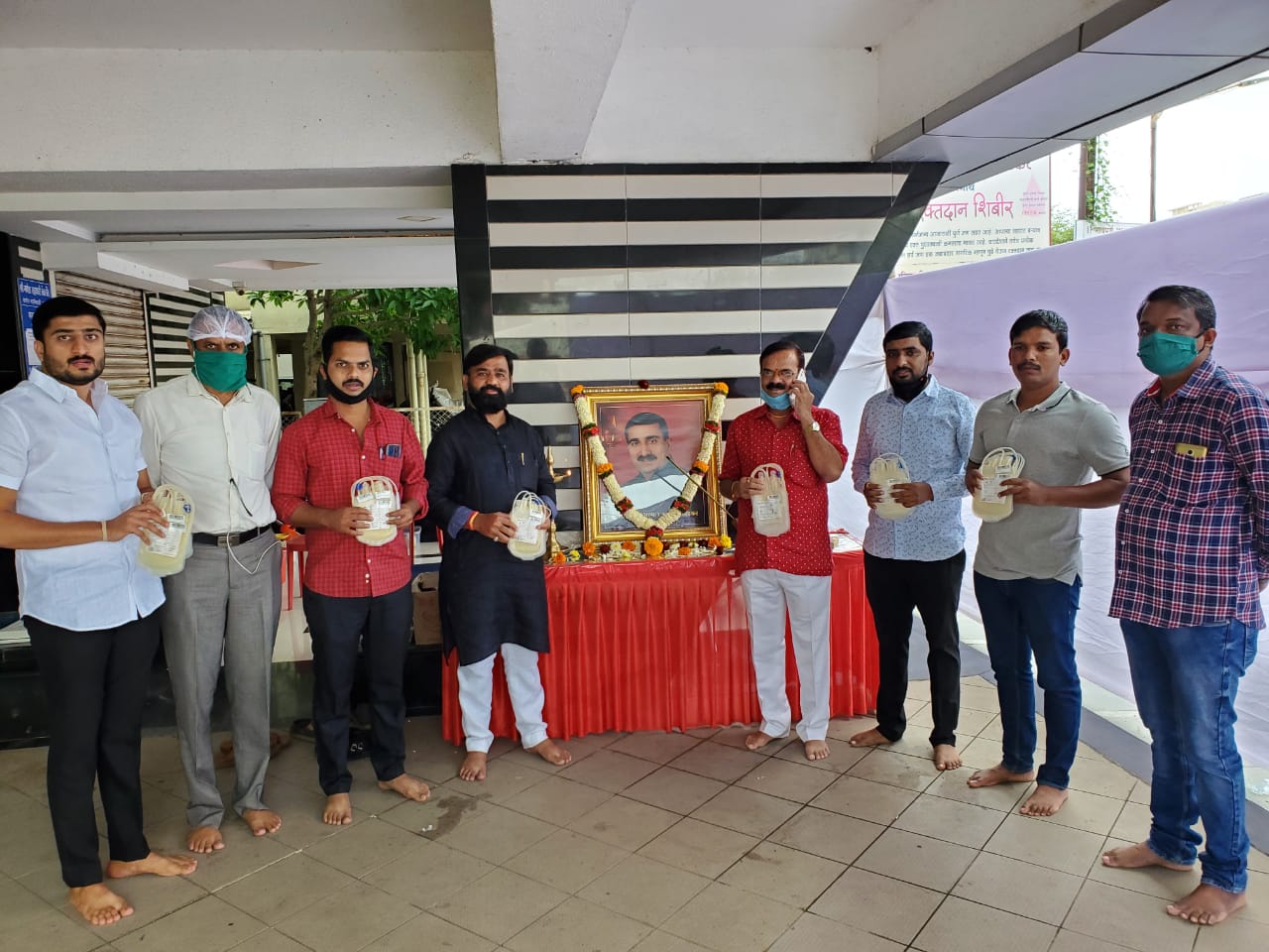 स्व. शरदआप्पा बालवडकर यांच्या स्मरणार्थ रक्तदान शिबिर