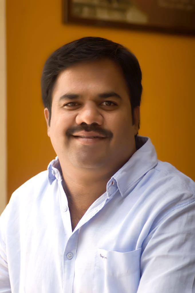 शंभर दाऊद आले तरी शिवसैनिकाच्याही केसाला धक्का लावू शकत नाही. – पळसकर शंभर दाऊद आले तरी शिवसैनिकाच्याही केसाला धक्का लावू शकत नाही. – पळसकर