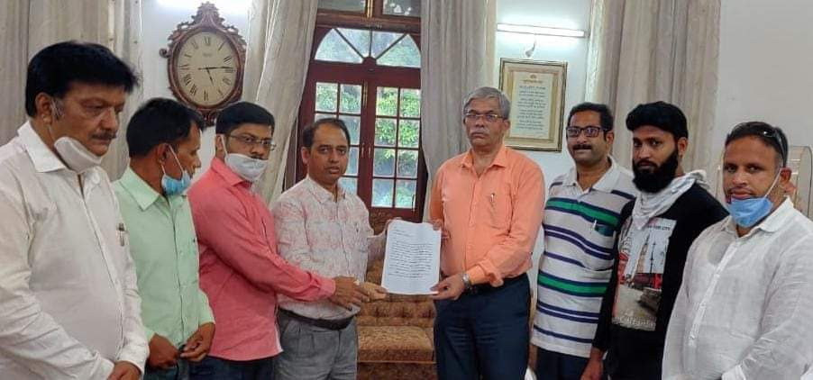 महाविद्यालयातील बी. ए, बी. कॉम, बी. बी. ए च्या जागा वाढवाव्यात