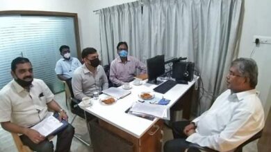 कोथरुडमधील वीजपुरवठ्यासंदर्भात आमदार चंद्रकांत पाटील यांची महावितरणच्या अधिकाऱ्यांसोबत बैठक