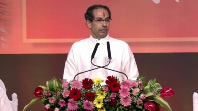 हिंदुत्व कोण शिकवतय म्हणत उध्दव ठाकरेंकडून भाजपचा हिशोब चुकता