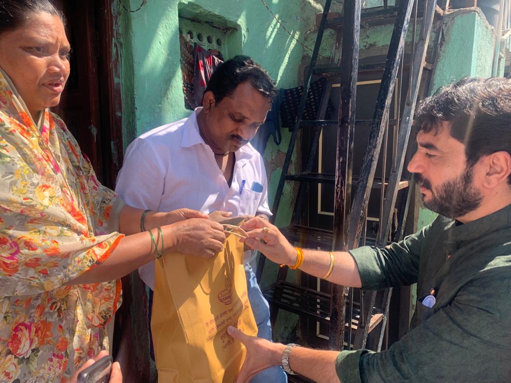 ‘त्या’ कुटूंबियांना महापौरांकडून अनोखा ‘आधार’!