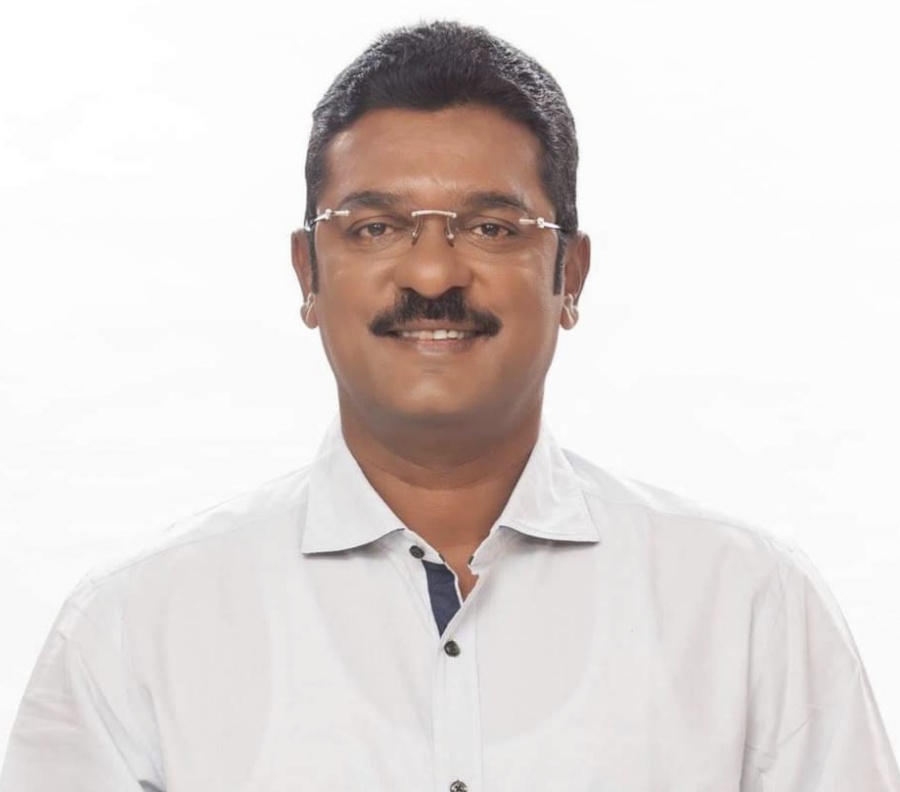 प्रताप सरनाईक थेट सामना कार्यालयात संजय राऊत यांच्या भेटीला प्रताप सरनाईक थेट सामना कार्यालयात संजय राऊत यांच्या भेटीला