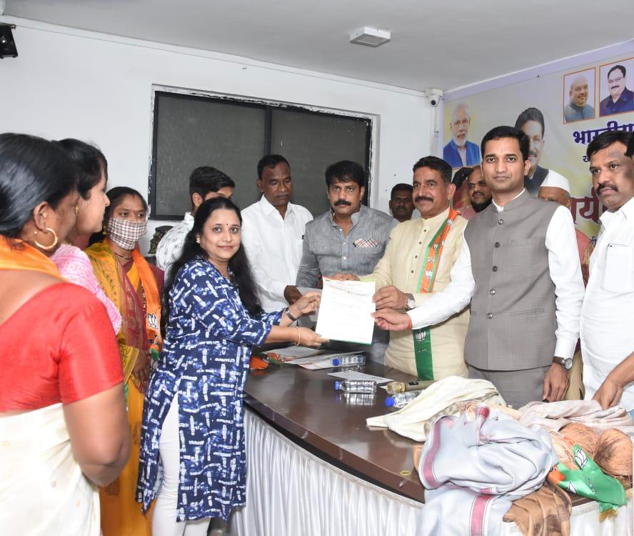 वारजे माळवाडी प्रभाग क्र. ३२ भाजपच्या वतीने आयोजित कार्यकर्ता मेळाव्यात कार्यकारणी जाहीर