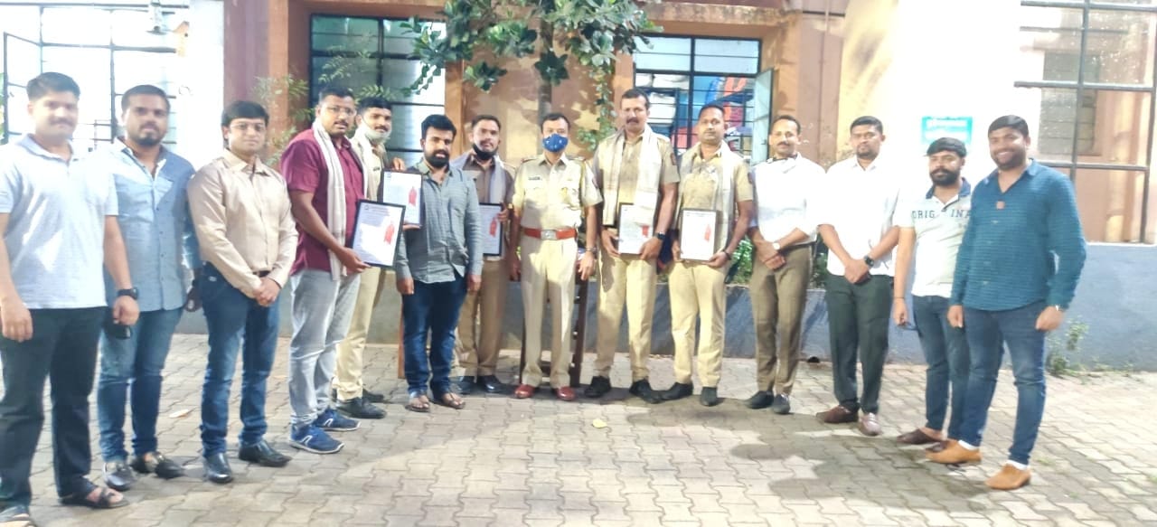 युवादिनानिमित्त विविध क्षेत्रात लक्षवेधी कार्य करणाऱ्या युवकांचा शहर राष्ट्रवादी युवक काँग्रेसतर्फे सन्मान.