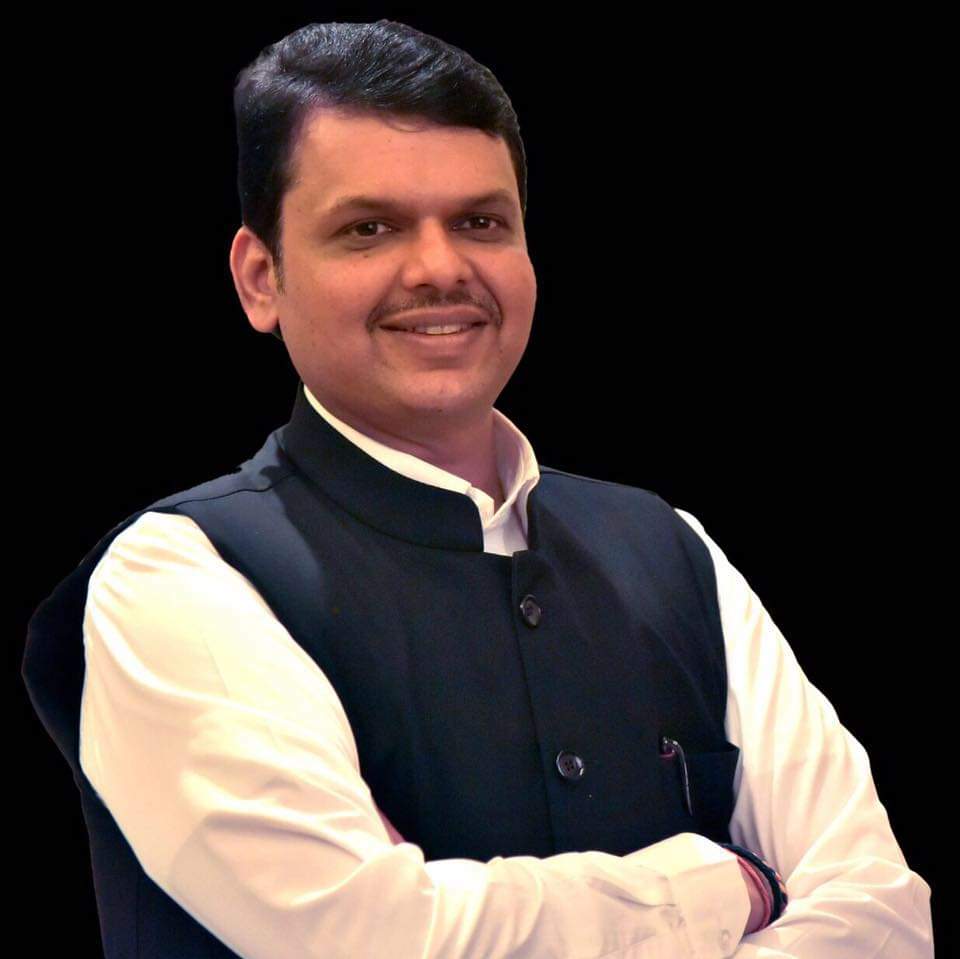 पुण्यातील मेट्रो 2 प्रकल्पासाठी केंद्र सरकारकडून निधी मिळवून देण्यासाठी प्रयत्न करु- देवेंद्र फडणवीस