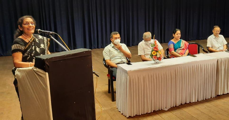 मनपा कर्मचाऱ्यांसाठी व्यसनमुक्ती आणि मन:स्वास्थ शिबिराचे आयोजन..