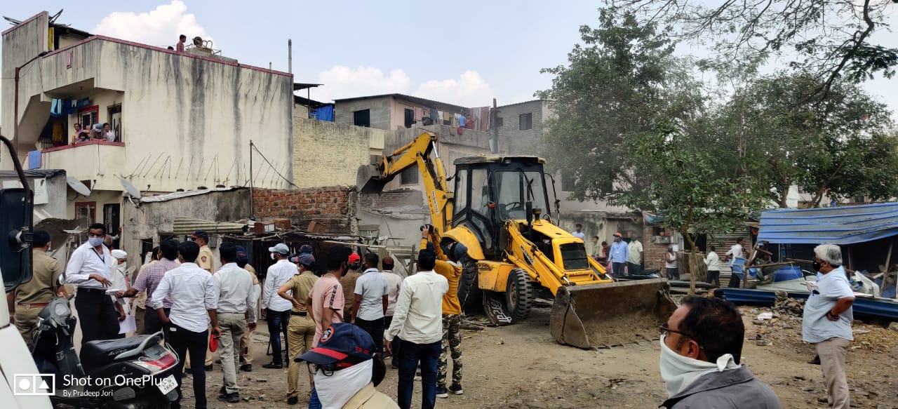 कोथरूडमधील सागर कॉलनी डिपी रस्त्याच्या रुंदीकरणाचा प्रश्न सुटला आणि सुरू झाली श्रेयवादाची लढाई कोथरूडमधील सागर कॉलनी डिपी रस्त्याच्या रुंदीकरणाचा प्रश्न सुटला आणि सुरू झाली श्रेयवादाची लढाई