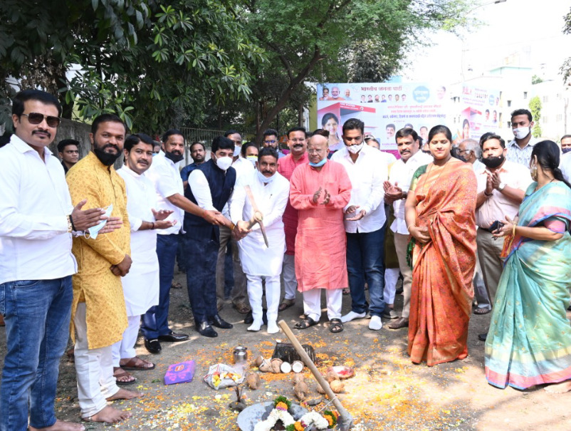 वारजेत अग्निशमन केंद्राच्या कामाचे भूमिपूजन वारजेत अग्निशमन केंद्राच्या कामाचे भूमिपूजन