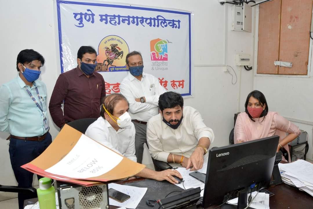 पुण्यातील कोरोना कंट्रोल रूम आता २४ तास उपलब्ध पुण्यातील कोरोना कंट्रोल रूम आता २४ तास उपलब्ध