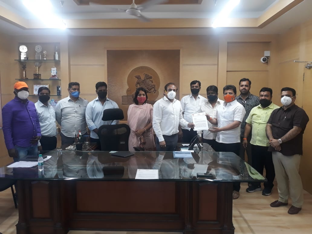 पुणे शहरातील वाढता कोरोना प्रभाव रोखण्यासाठी महापालिकेने तातडीने उपाययोजना करण्याची शिवसेनेची मागणी 