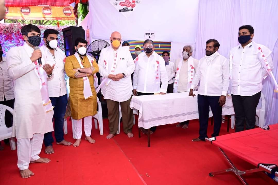 एरंडवण्यात रक्तदानाचा महायज्ञ ;  मनसे आणि राम बोरकर मित्र परिवाराकडून आयोजन