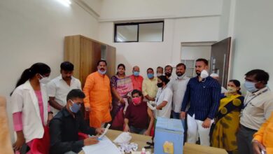कर्वेनगरमधील सम्राट अशोक विद्यालयात कोरोना लसीकरण केंद्र सुरू