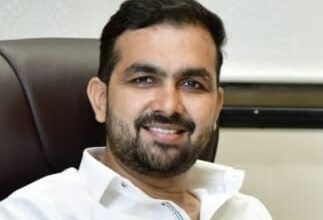 दोन दिवसात बावधन व भुसारी कॉलनी मध्ये लसीकरण केंद्र सुरू होणार ; नगरसेवक किरण दगडे पाटील