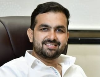 दोन दिवसात बावधन व भुसारी कॉलनी मध्ये लसीकरण केंद्र सुरू होणार ; नगरसेवक किरण दगडे पाटील