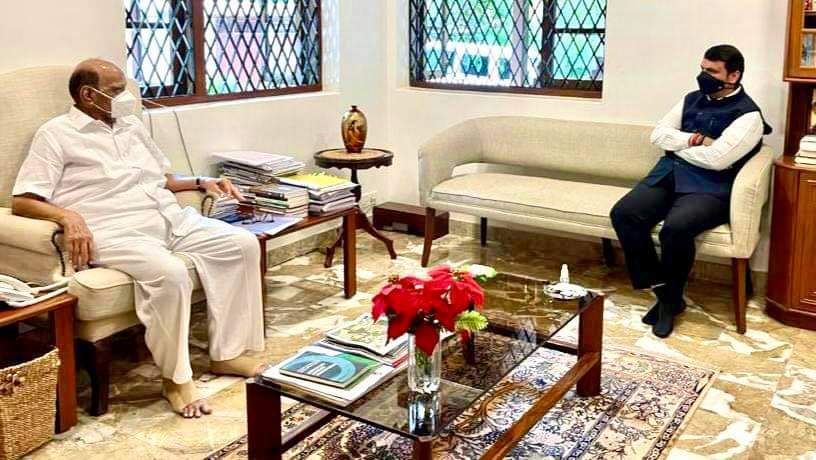 शरद पवार आणि देवेंद्र फडणवीस यांची मुंबईत भेट, राजकीय चर्चांना उधाण