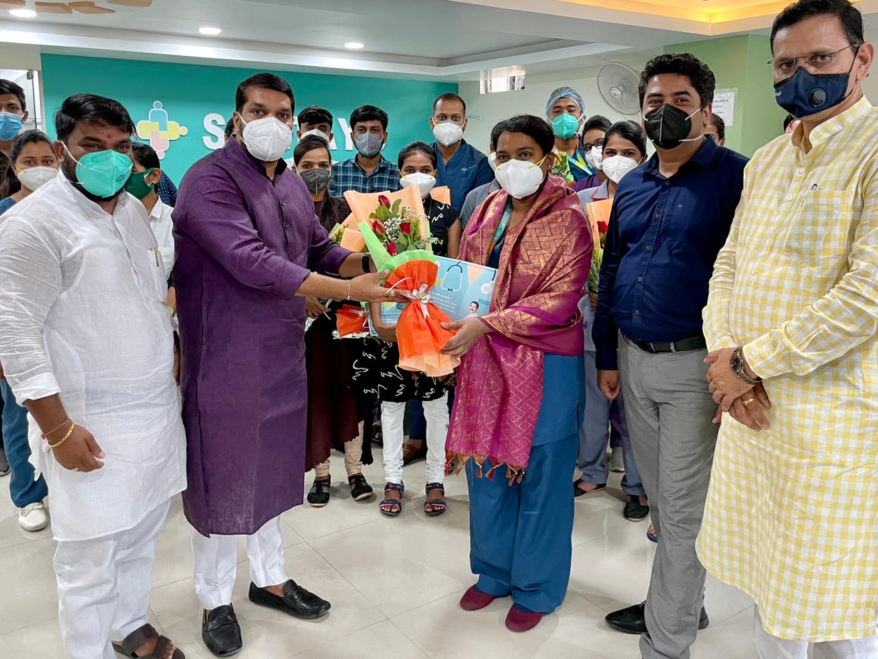 वारजे माळवाडीत भाजपकडून परिचारिकांचा सन्मान ; महामारीतील सेवा कार्याबद्दल कौतुक..