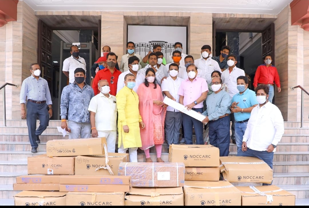 आदित्य ठाकरे यांच्या वैयक्तिक मदतीतून पुणे शहरासाठी दहा व्हेंटिलेटर