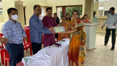 पेरिविंकल शाळेच्या कोविड वॉरियर्सचा सांगली व सोलापूरच्या तहसीलदारांकडून सन्मान