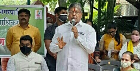 एक झाड पुढील पिढीसाठी अंकूर प्रतिष्ठानचा उपक्रम संपन्न एक झाड पुढील पिढीसाठी अंकूर प्रतिष्ठानचा उपक्रम संपन्न