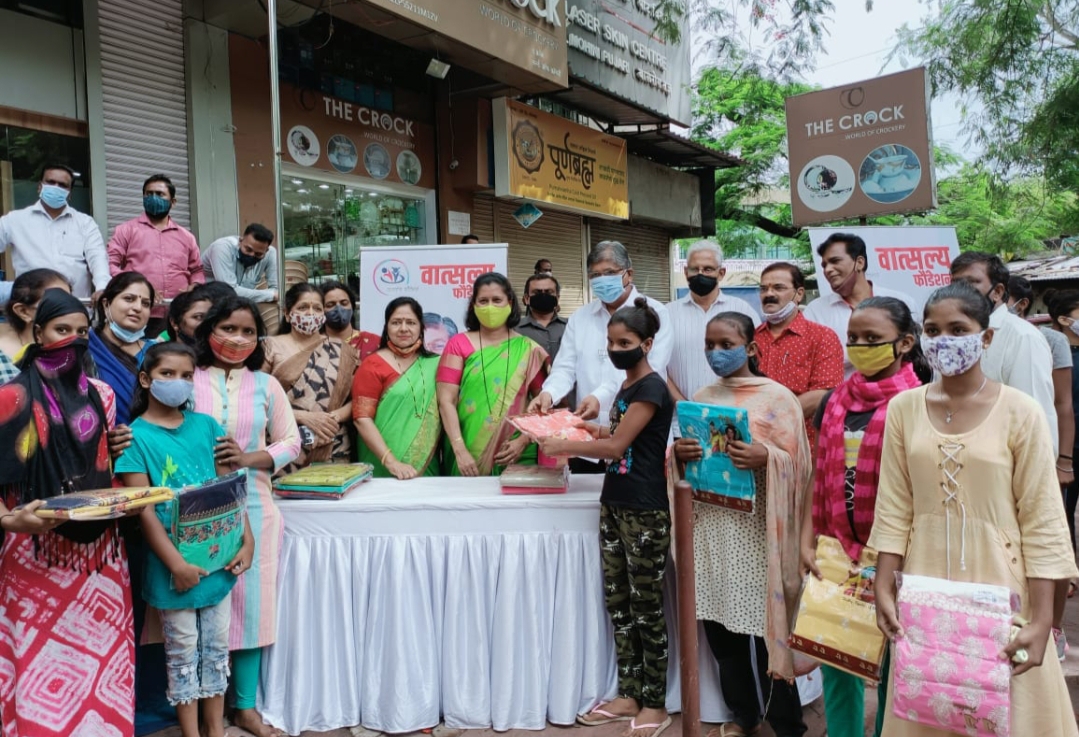 चंद्रकांत पाटील यांच्याकडून कोथरूडमधील वंचित लेकींना वात्सल्याची भेट.. चंद्रकांत पाटील यांच्याकडून कोथरूडमधील वंचित लेकींना वात्सल्याची भेट..