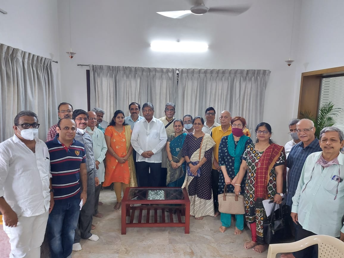 चंद्रकांत पाटील यांच्यामार्फत प्रॉपर्टीकार्डवर नाव अद्ययावत करून देण्याच्या उपक्रमाचा कर्वेनगरमध्ये शुभारंभ