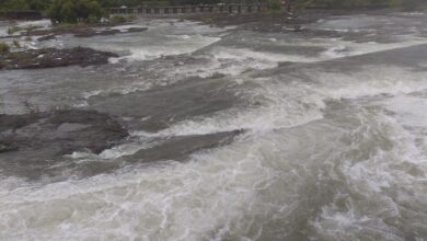 खडकवासलातून पाण्याचा पुन्हा विसर्ग वाढविला १८ हजार क्यूसेक्स पाणी मुठा नदी पात्रात सोडले.