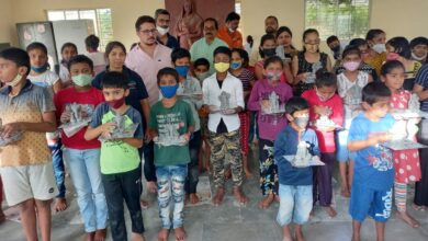 कोथरुडमध्ये मुलांनी बनवल्या लाडक्या बाप्पाच्या शाडूमातीच्या मूर्ती ; दीवा प्रतिष्ठानकडून शिबिराचे आयोजन..