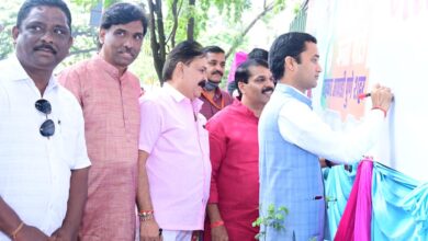 पंतप्रधान नरेंद्र मोदी यांना ७१ फूट लांबीच्या बॅनरवर पुणेकरांकडुन वाढदिवसाच्या शुभेच्छा!