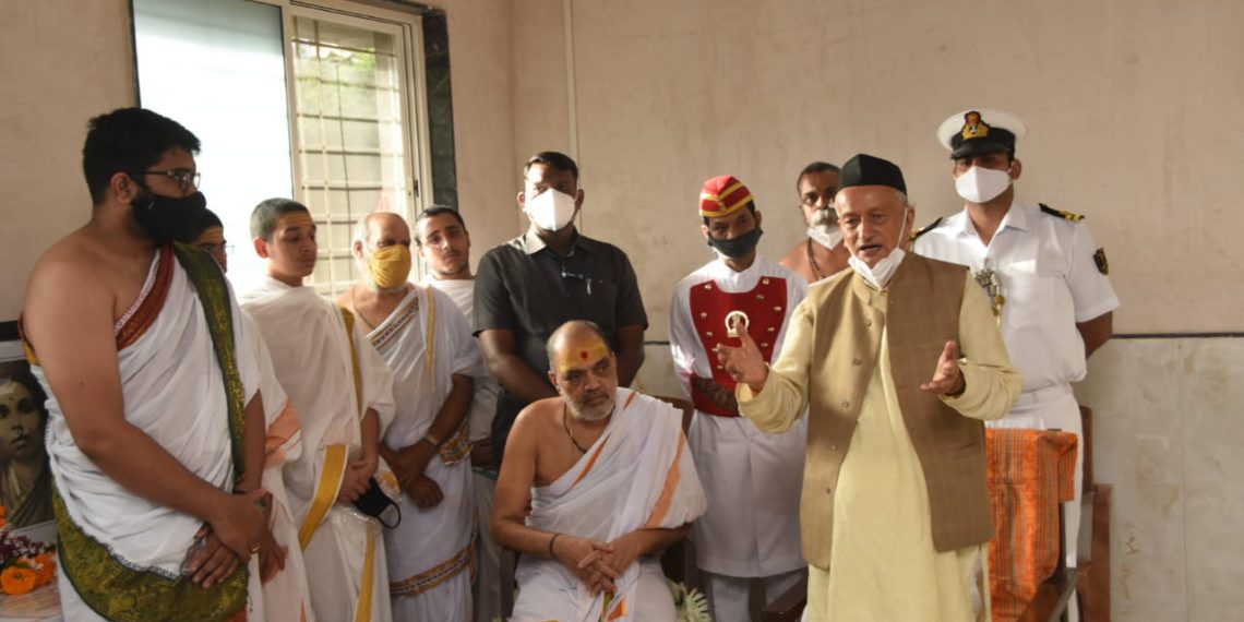 राज्यपाल भगत सिंह कोश्यारी यांची कोथरूड येथील वेदपाठशाळेला भेट