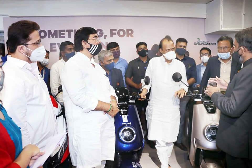 आता पुढचा जमाना ई बाईकचा असेल : अजित पवार आता पुढचा जमाना ई बाईकचा असेल : अजित पवार