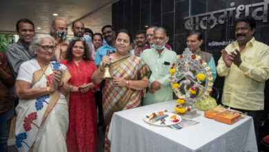 प्रदीर्घ काळानंतर बालगंधर्व मध्ये निनादली तिसरी घंटा