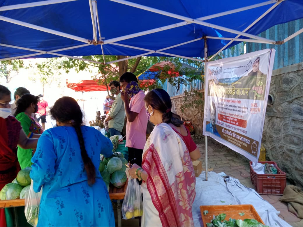 हर्षवर्धन मानकर यांच्याकडून रामबाग कॉलनीत आठवडे बाजाराचे आयोजन…
