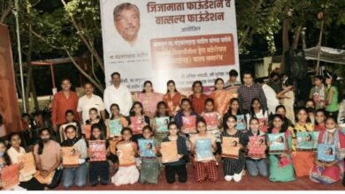 जिजामाता फाऊंडेशन आणि वात्सल्य फाऊंडेशनच्या वतीने केळेवाडीतील विद्यार्थिनींना स्कूल ड्रेसचे वाटप