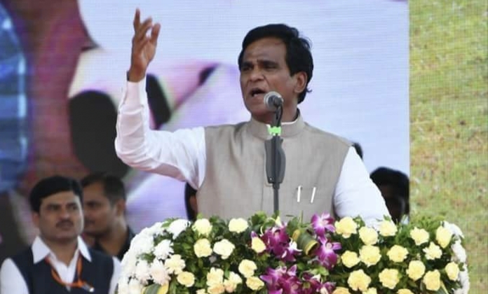किरण दगडे पाटील यांनी निवडणूकीत दिलेली सर्व आश्वासने पूर्ण केली – रावसाहेब दानवे पाटील किरण दगडे पाटील यांनी निवडणूकीत दिलेली सर्व आश्वासने पूर्ण केली – रावसाहेब दानवे पाटील