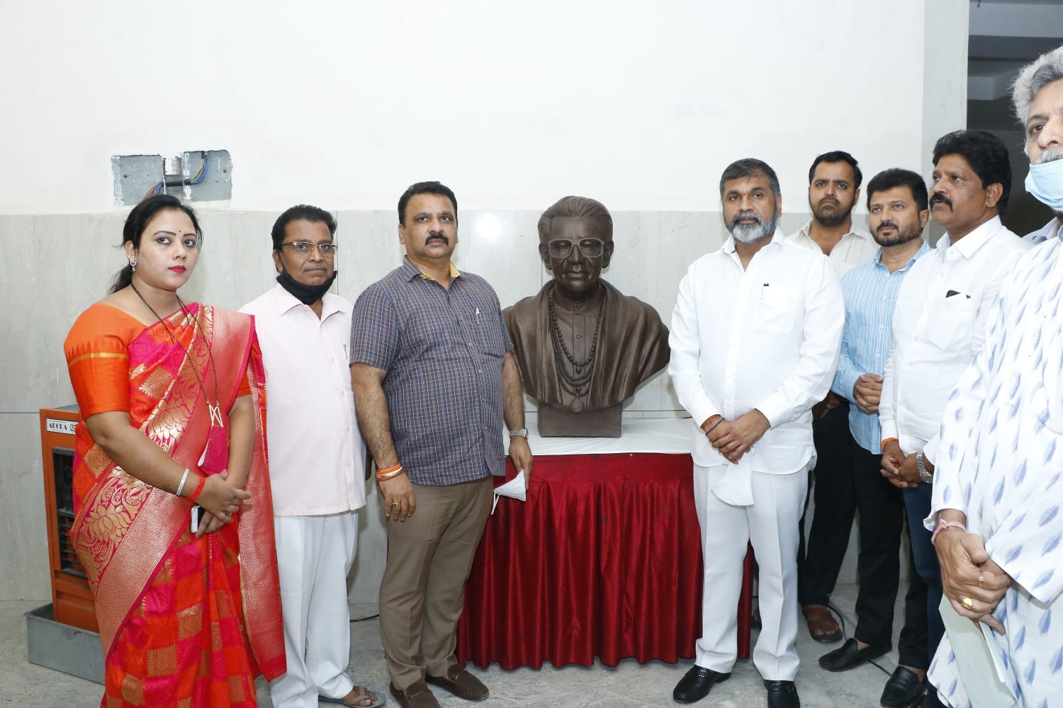 कोथरूडमधील बाळासाहेब ठाकरे कलामंदीर- नाट्यगृहाची शिवसेना संपर्कप्रमुख सचिन अहिर यांच्याकडून पाहणी कोथरूडमधील बाळासाहेब ठाकरे कलामंदीर- नाट्यगृहाची शिवसेना संपर्कप्रमुख सचिन अहिर यांच्याकडून पाहणी