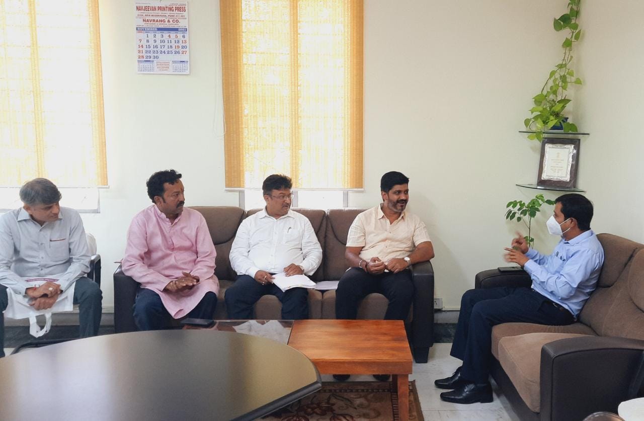 प्रशासनाच्या चुकीमुळे खडकीतील लीजधारकांना आलेल्या वाढीव बिलाच्या नोटीसा अखेर रद्द