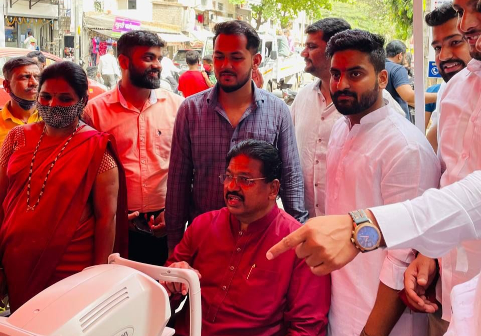 विद्यार्थी काँग्रेस कोथरुड मतदार संघाच्या वतीने नेत्र तपासणी शिबिराचे आयोजन..