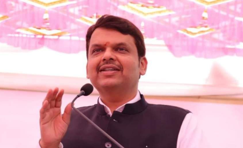 देवेंद्र फडणवीस यांनी अजित पवार यांच्यावर साधला निशाणा..