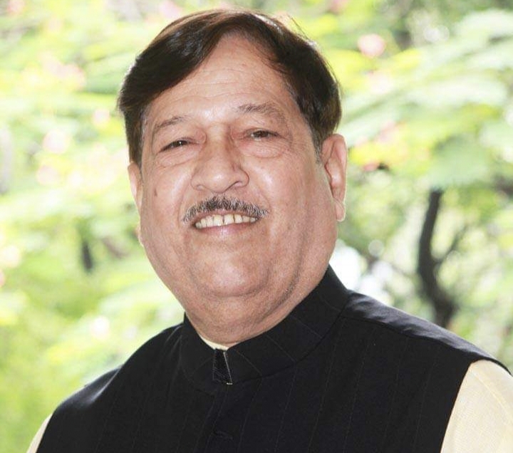 अन्न व औषध विभाग कार्यालय मोशीला स्थलांतरित करण्यास खासदार गिरीश बापट यांचा विरोध