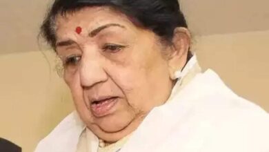 लता मंगेशकर यांना करोनाची लागण; उपचारासाठी आयसीयूमध्ये दाखल