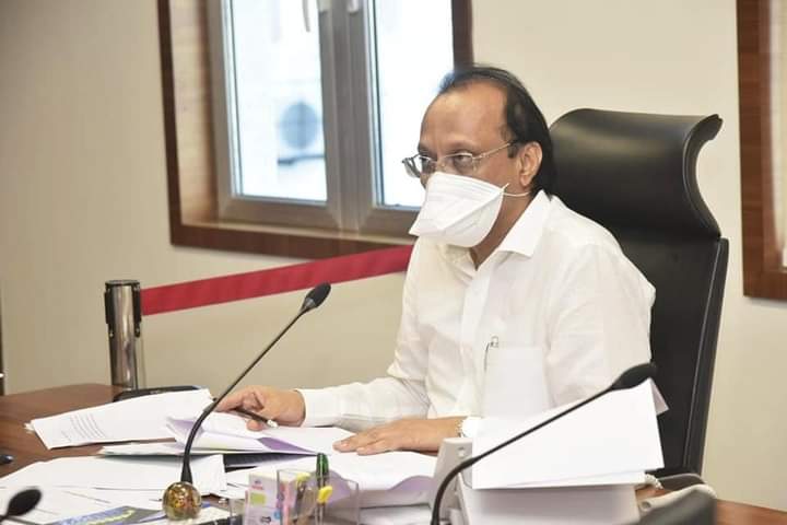 पहिली ते आठवीपर्यंतच्या शाळा पूर्णवेळ, निर्बंधांबाबत निर्णय दोन आठवड्यांनंतर : अजित पवार