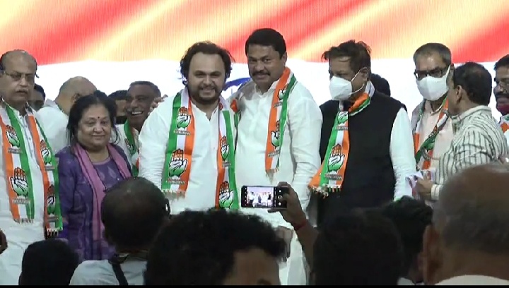 मनसेचे अंजनेय साठे यांचा काँग्रेस पक्षात प्रवेश