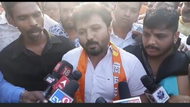 पुण्यात शिवसैनिकांचा राडा; किरीट सौमय्या जखमी