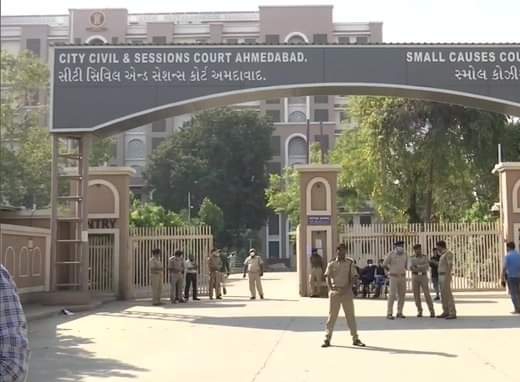 अहमदाबाद बॉम्बस्फोट मालिकेप्रकरणी 38 जणांना फाशीची शिक्षा, तर 11 जणांना जन्मठेप