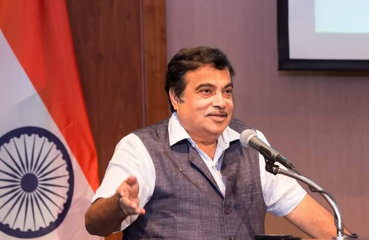 केंद्रीय मंत्री नितीन गडकरी यांची लोकसभेत मोठी घोषणा केंद्रीय मंत्री नितीन गडकरी यांची लोकसभेत मोठी घोषणा