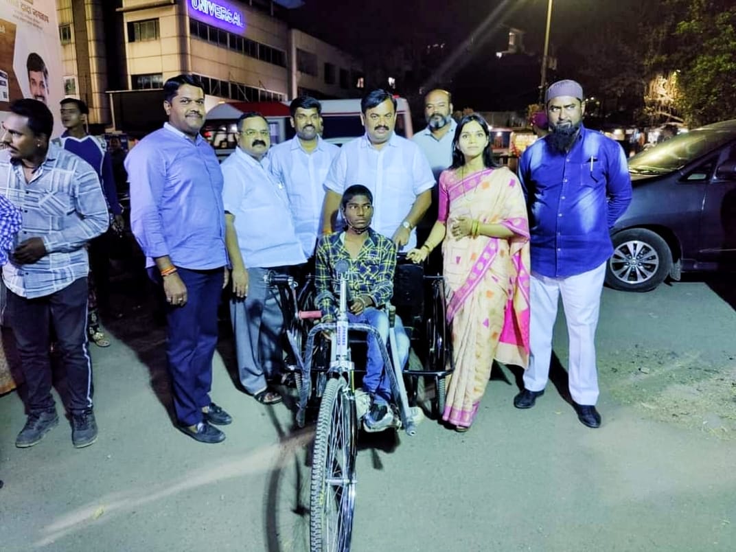 ट्राई सायकलमुळे कर्वेनगरमधील दिव्यांग मुलाचे जगणे झाले सोपे..